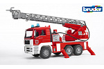 BRUDER 2771 MAN TGA Feuerwehrauto mit ausziehbarer Leiter, Pumpe, Licht und Sound