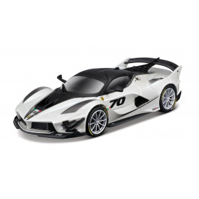 Bburago - RACING, Ferrari FXX-K EVO 2017 v dekorativním boxu, 1:43
