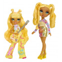 MGA Rainbow High Junior Fashion panenka v rockové kapele - Sunny