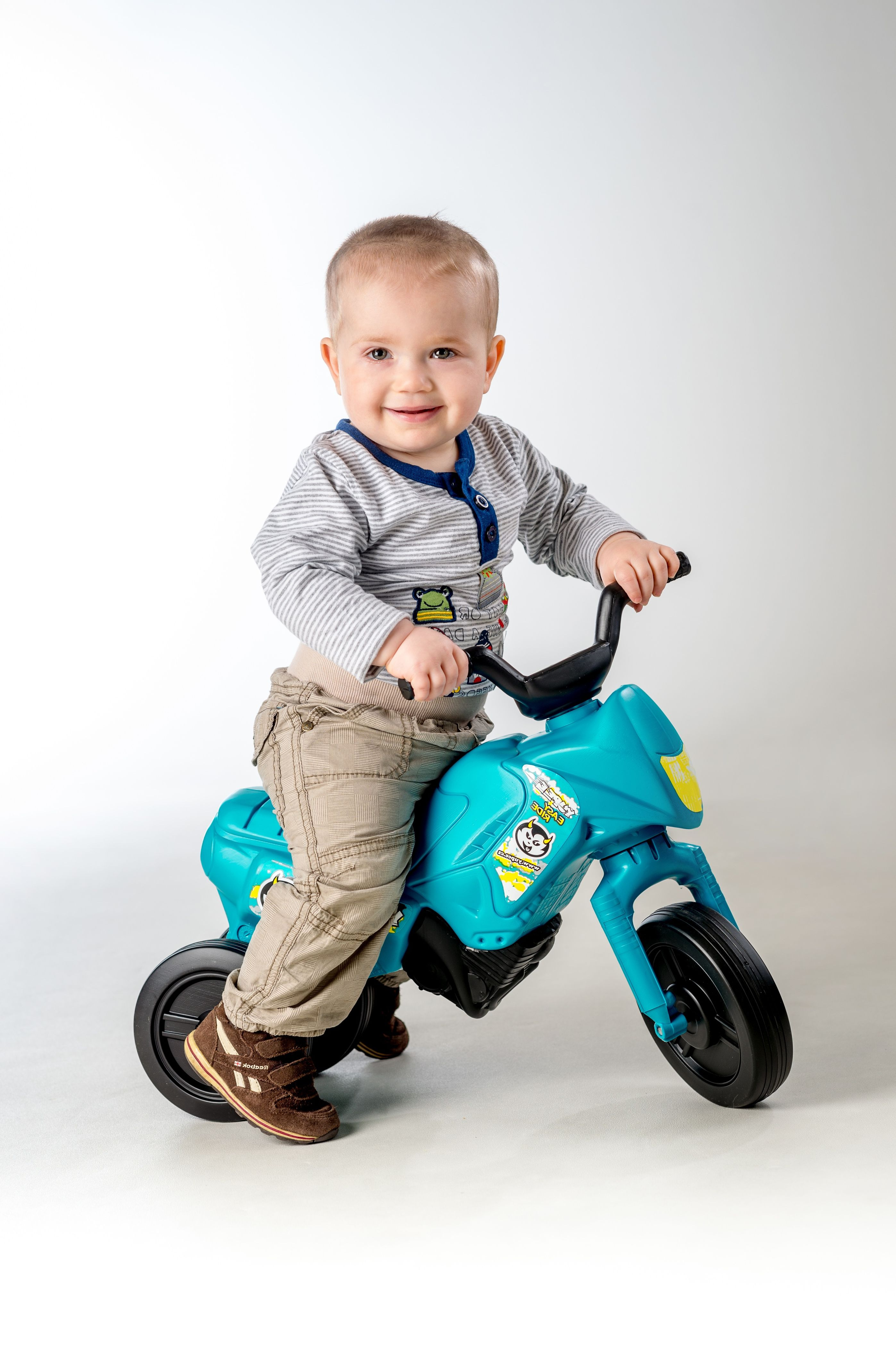 Tricycle Enduro Yupee Teddies – Vélo D'Exercice Rouge, Frein à Disque, Béquille, Phare, Pour Adultes, 20 Kg