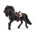 Schleich 42707 Hřebec Pura Raza Espanola Stallion se sedlem a uzdou