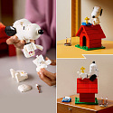 LEGO® Ideas 21368 Peanuts: Snoopys Hundehütte