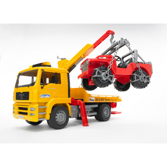 BRUDER 2750 Užitkové vozy - MAN TGA odtahové vozidlo s terénním autem 1:16 - ARCH.