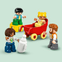 LEGO® DUPLO® 10470 Moderní rodinný dům 3 v 1 s figurkami