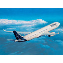 Revell Plastic ModelKit letadlo 03816 - Airbus A330-300 - Lufthansa "New Livery" (1:144)
