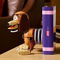 LEGO® Disney a Pixar 43301 Knižní zarážky: Slinky z filmu Toy Story