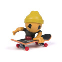 Spin Master TECH DECK SK8 CREW FINGERBOARD MIT FIGUR