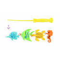 Teddies Spiel Fische/Angler mit Rute 26cm Kunststoff 5 Farben auf Karte 15,5x49x2cm