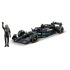 Bburago - RACE Formule F1 s figurkou jezdce, Mercedes-AMG W14 E Performance (2023) #44 Hamilton,1:24
