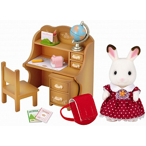 Sylvanian Families 5016 Nábytek "chocolate" králíků - sestra u psacího stolu se židlí Sylvanian Families 5016 Nábytek "chocolate" králíků - sestra u psacího stolu se židlí