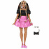 Mattel LEGO Barbie DELUXE STYLE MODELKA V ČERNÉM TOPU A RŮŽOVÉ SUKNI