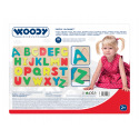 Woody Puzzle auf dem Brett Alphabet