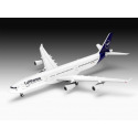 Revell Plastikmodellbausatz Flugzeug 03803 - A340-300 Lufthansa Neue Lackierung (1:144)
