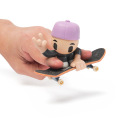 Spin Master TECH DECK SK8 CREW FINGERBOARD MIT FIGUR