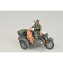 Zvezda Model Kit military 3607 - German WWII Sidecar R12 with crew (1:35)