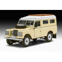 Revell Plastic ModelKit auto 07056 - Land Rover Series III LWB (commercial) (1:24)