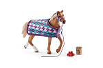 Schleich 42360 Angielski koń pociągowy z kocem