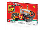 Bburago - FERRARI Race + Play, Garáž a parkoviště se dvěma autíčky, 1:43