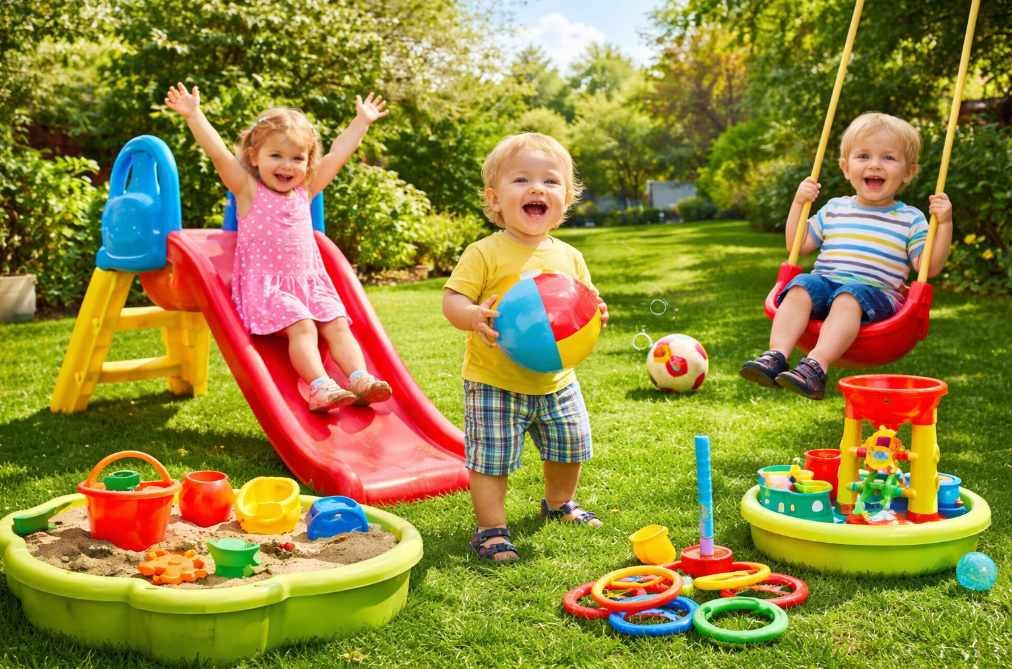 hračky na zahradu pro děti – skluzavka, houpačka a venkovní hry