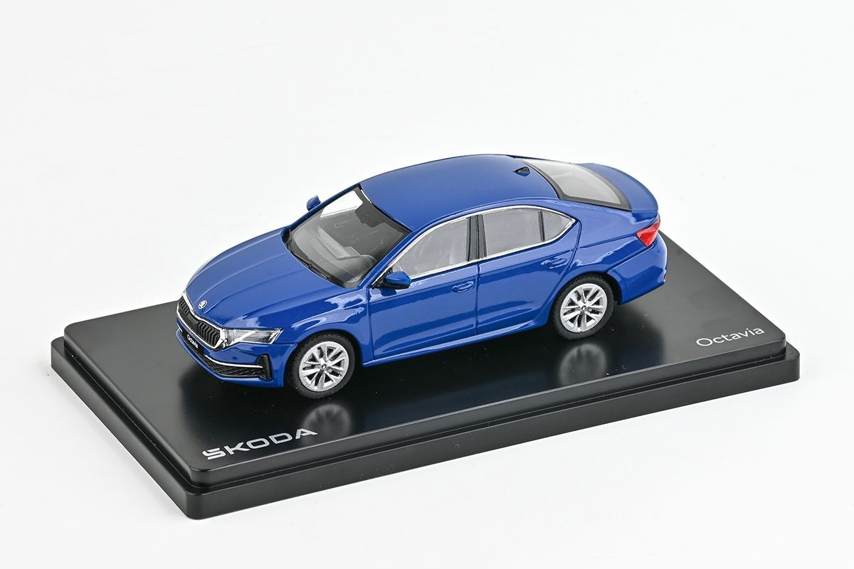 Skoda Octavia IV Combi RS (2020) Grigio Acciaio Uni ABREX
